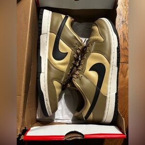 Woman’s Nike shoes